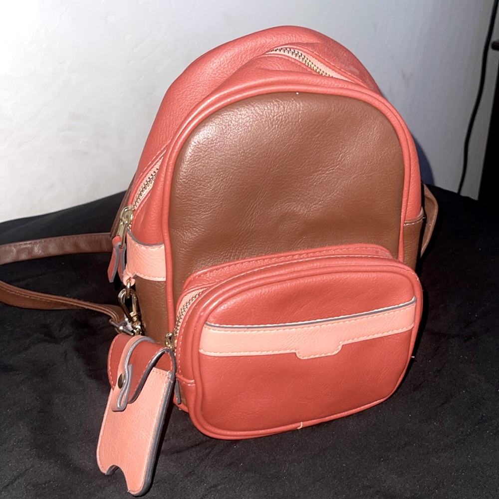 Small everyday cute back-pack for women